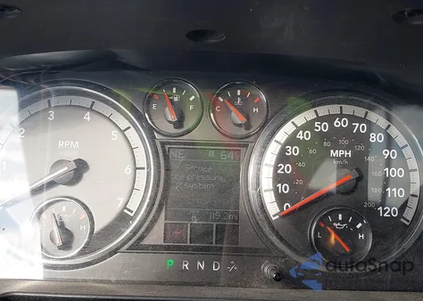 2010 Dodge Ram 1500 Slt/Sport/Trx z USA, uszkodzony, nr VIN 1D7RV1CT9AS161107